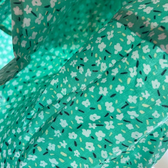 Old Navy Ruffle Tie Blouse - Picture 2 of 4